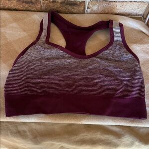 LOT of 5 Seamless Racerback Sports Bra - Women
LOT of 5